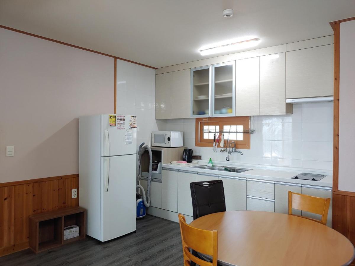 Gyulhouse Pension Seogwipo Dış mekan fotoğraf