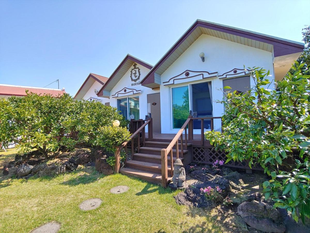 Gyulhouse Pension Seogwipo Dış mekan fotoğraf