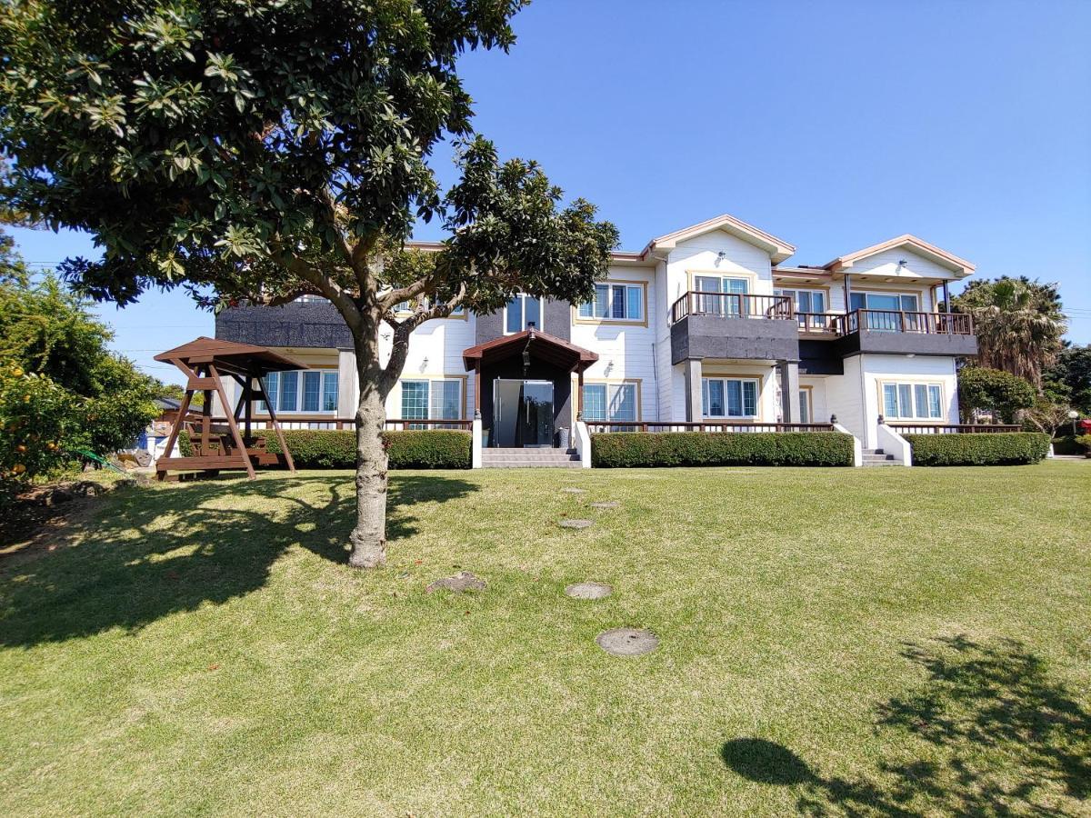 Gyulhouse Pension Seogwipo Dış mekan fotoğraf
