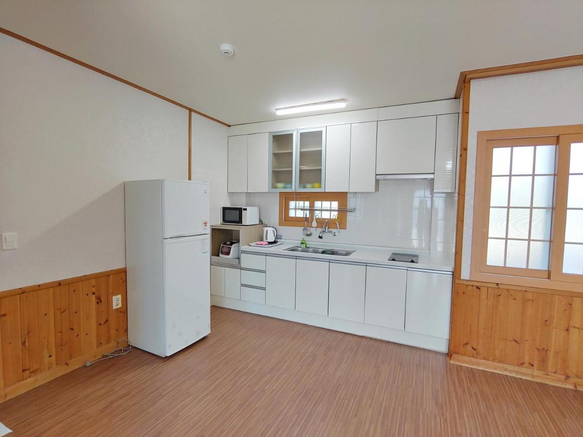 Gyulhouse Pension Seogwipo Dış mekan fotoğraf