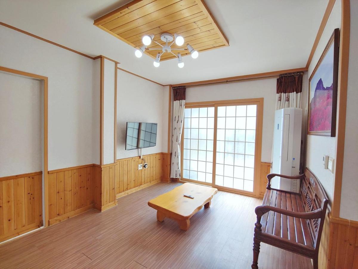 Gyulhouse Pension Seogwipo Dış mekan fotoğraf